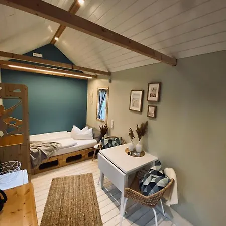 Tiny House Werse Im Pier9 Tiny House 3*