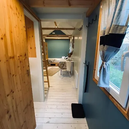 Hotell Tiny House Werse Im Pier9 Tiny House