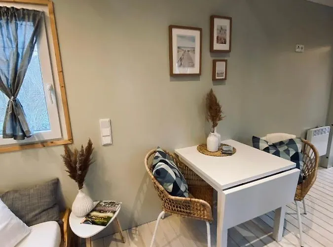 Otel Tiny House Werse Im Pier9 Tiny House