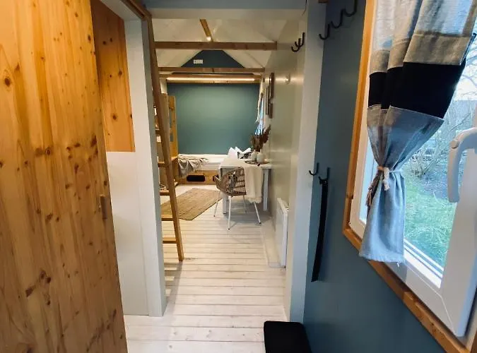 Otel Tiny House Werse Im Pier9 Tiny House